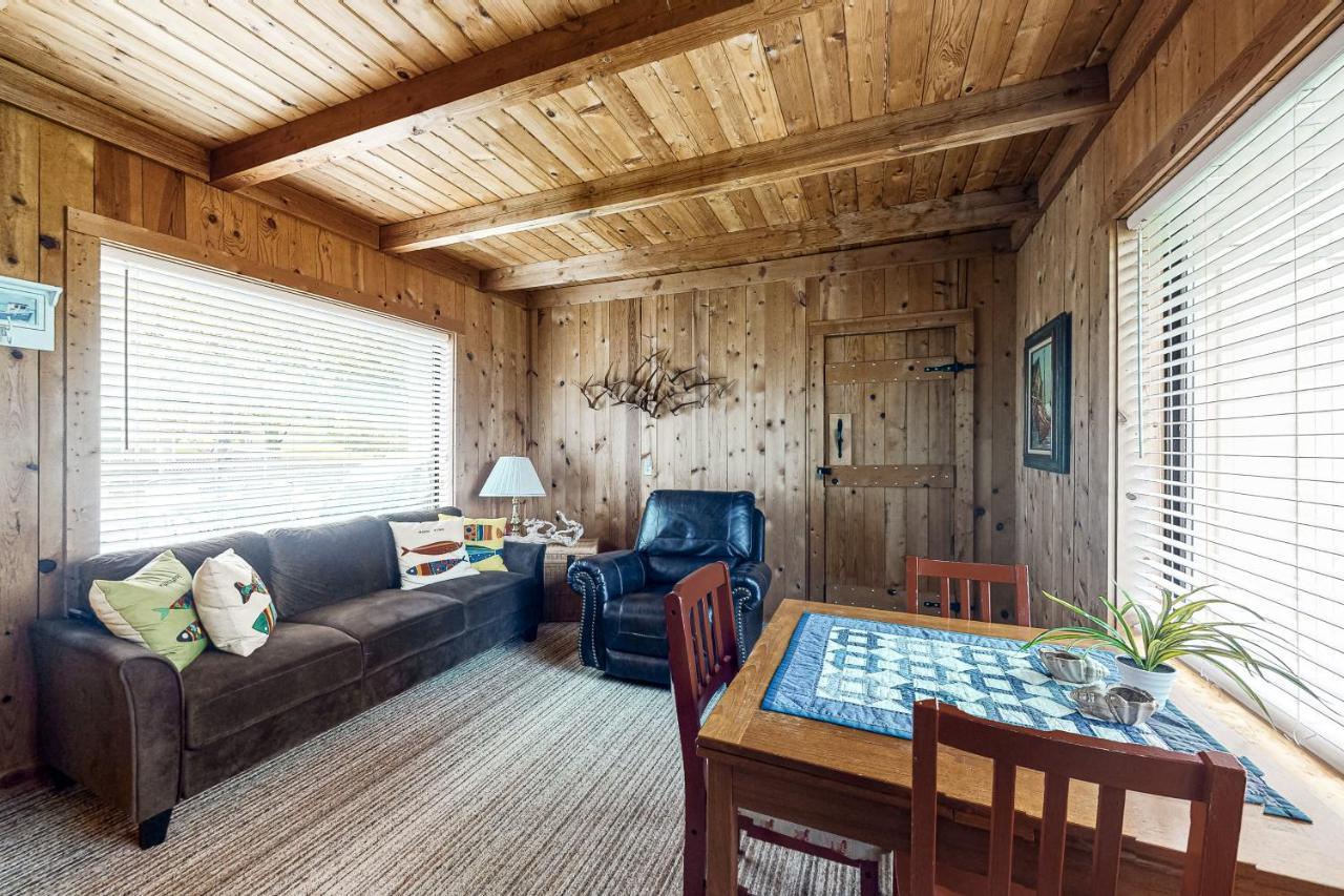 By The River Nehalem Exterior photo